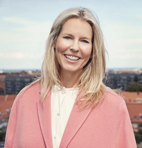 woman, smiling, founder, landscape, portrait