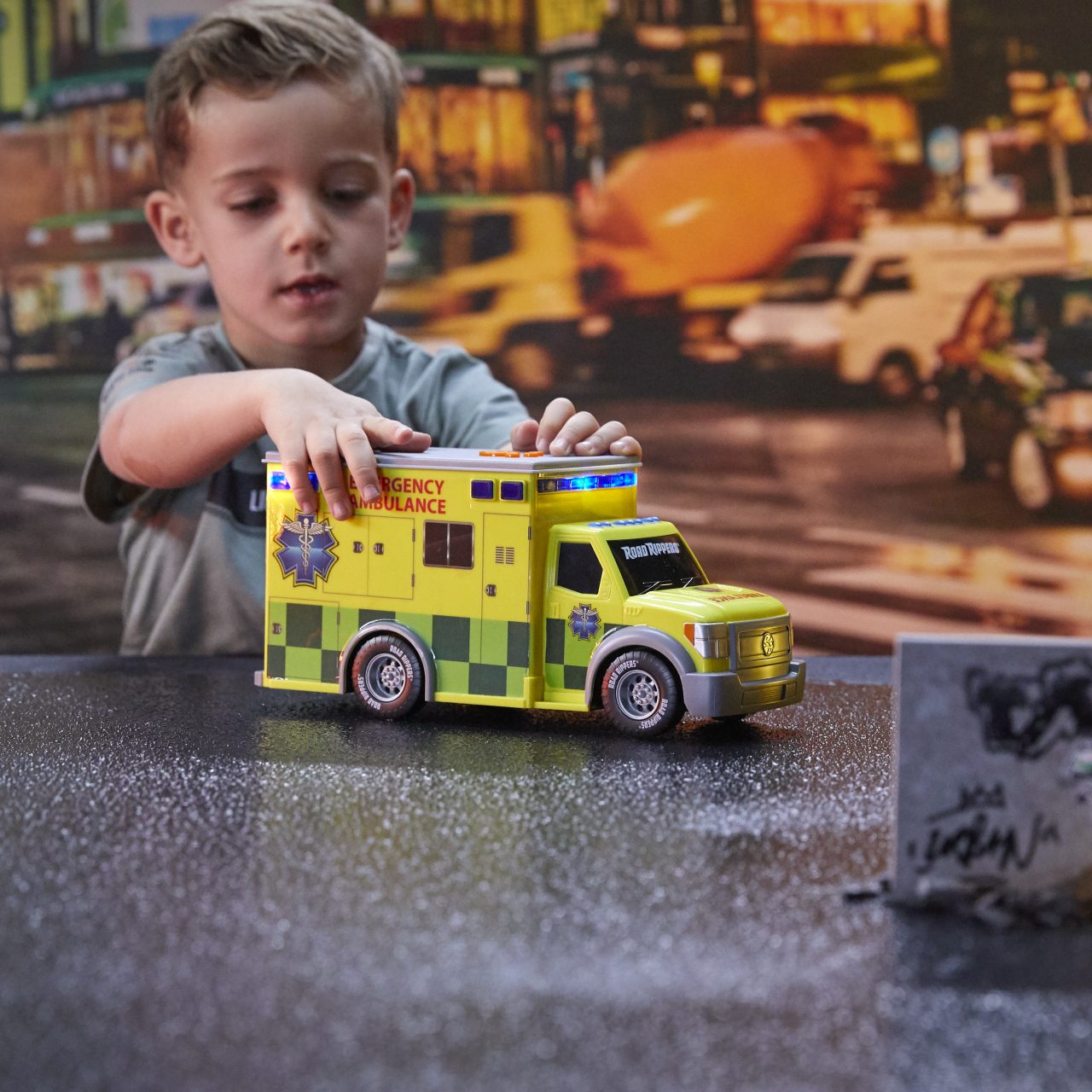 Nikko Road Rippers UK Rush & Rescue Ambulance