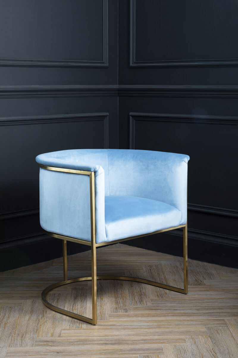 Mias Blue Velvet Chair