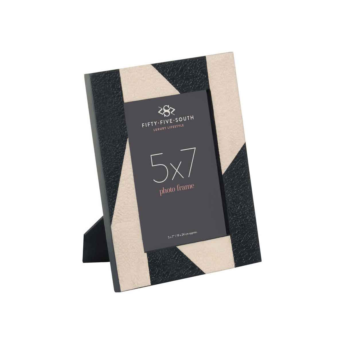 Ezra Black And White Photo Frame 5X7 Inches