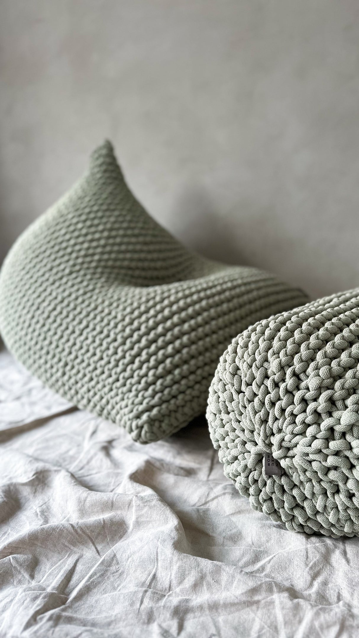 Chunky Knitted Bean Bag | LIGHT OLIVE