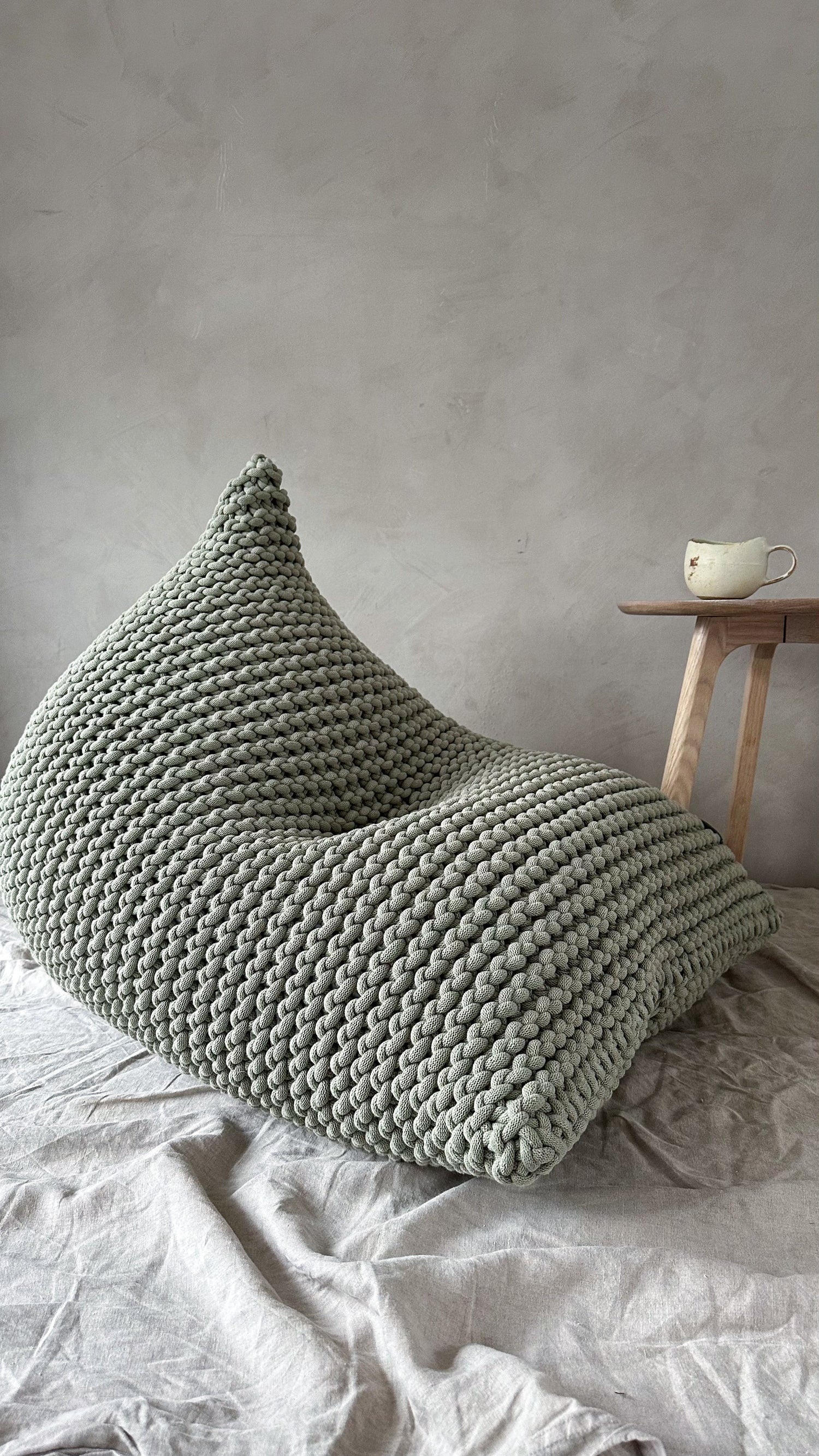 Chunky Knitted Bean Bag | LIGHT OLIVE
