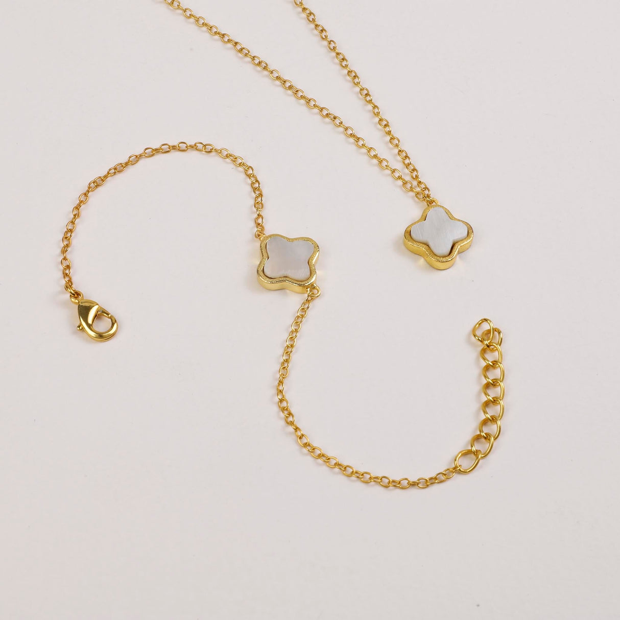 Clover Mother of Pearl Jewellery Set (10% Off)