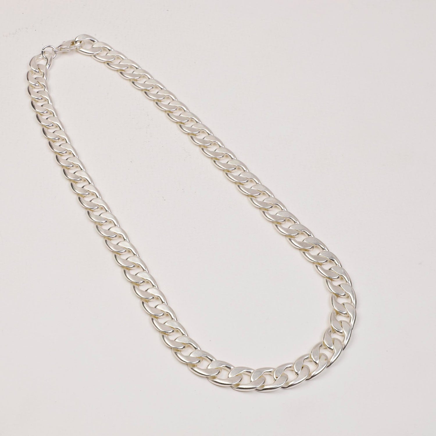 Curb Chain Silver 21"