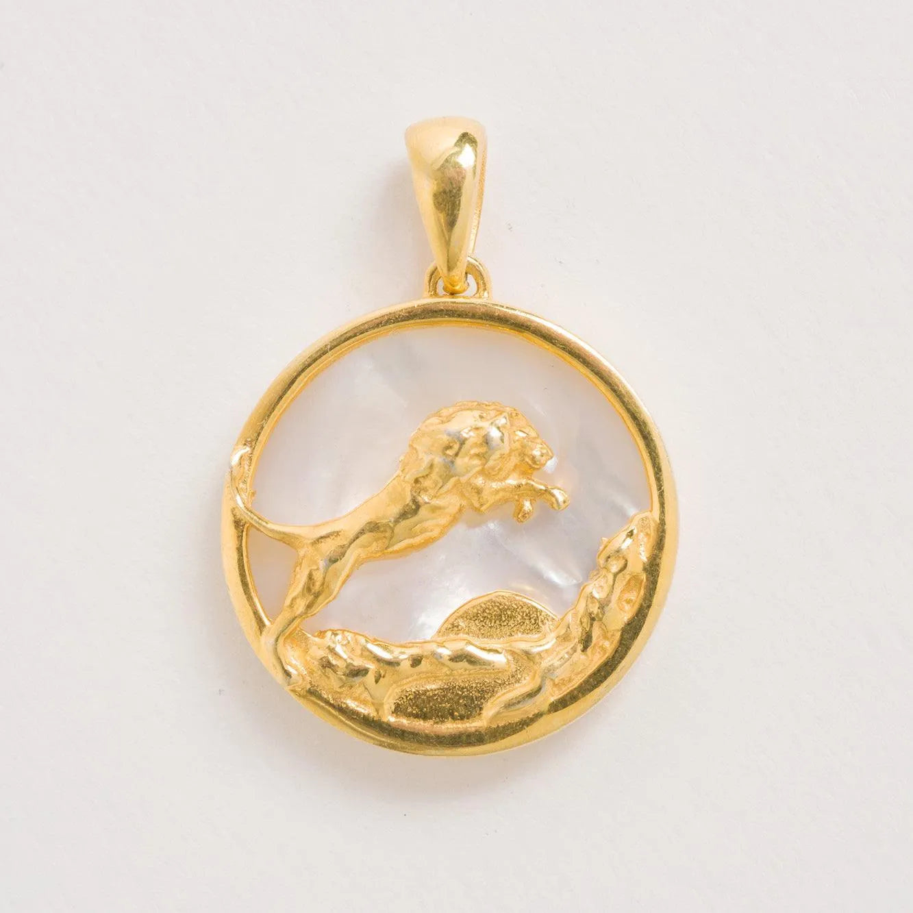 Leo, Gold Zodiac Pendant