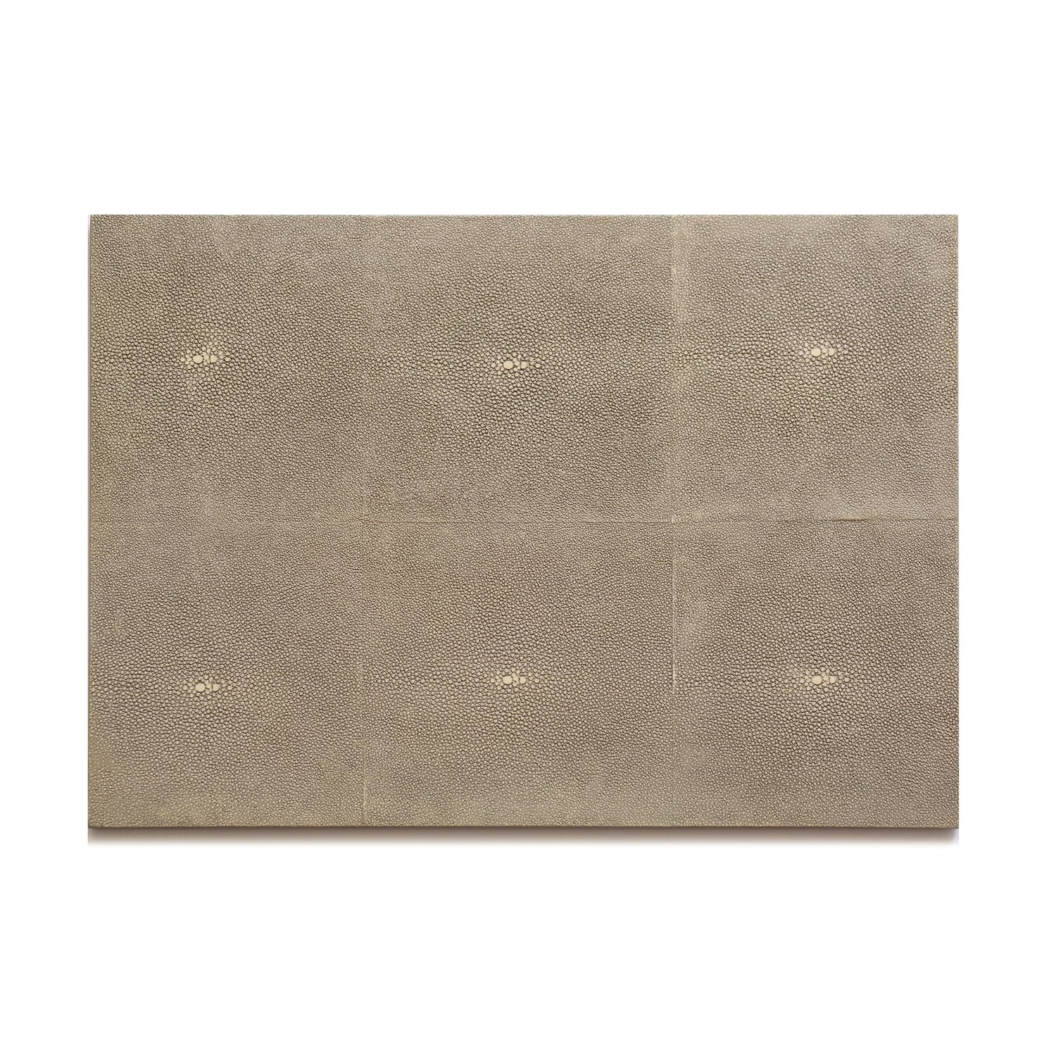 Grand Placemat - Faux Shagreen Natural