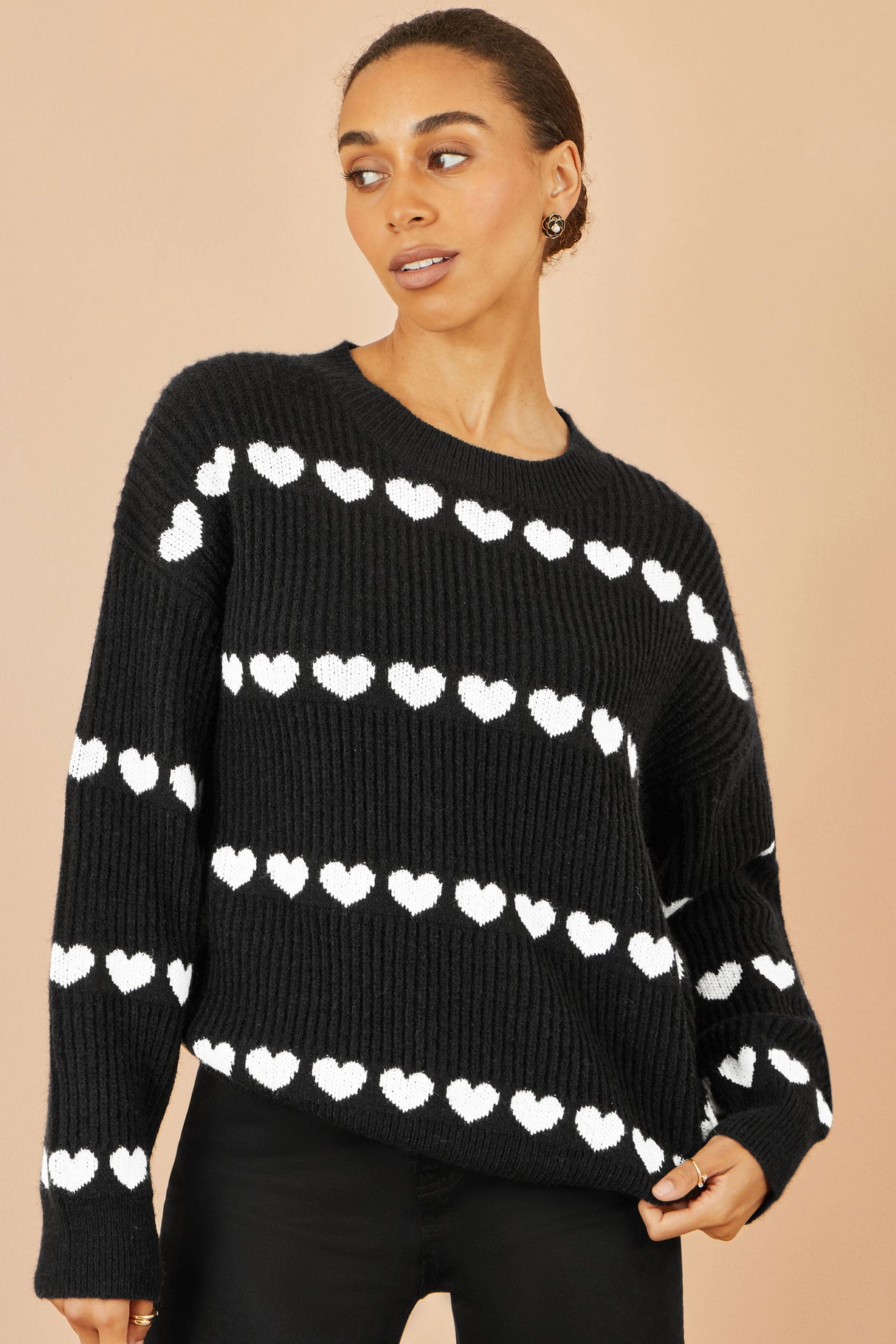 Yumi Black Knitted Jumped With Heart Stripes