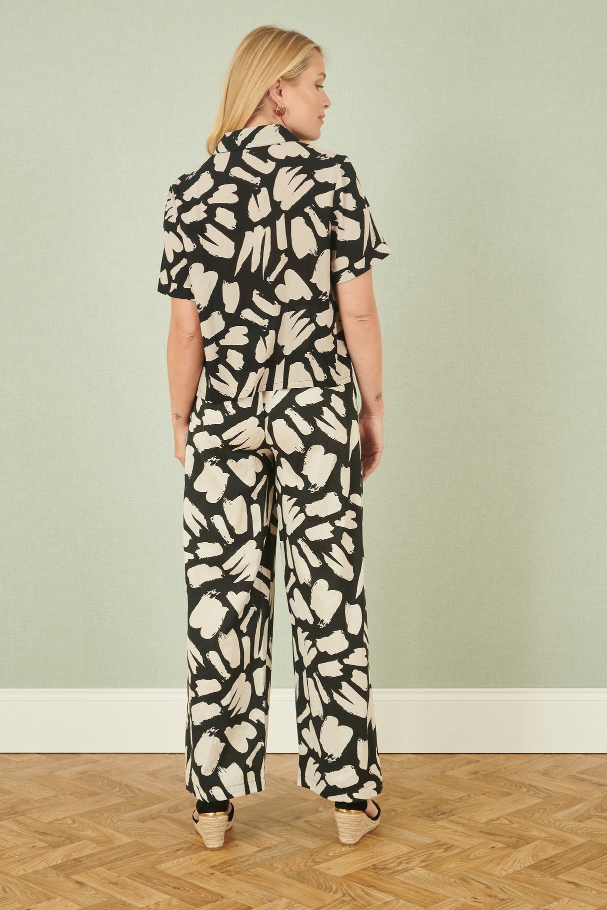 Yumi Black Cotton Splash Print Relaxed Fit Trousers