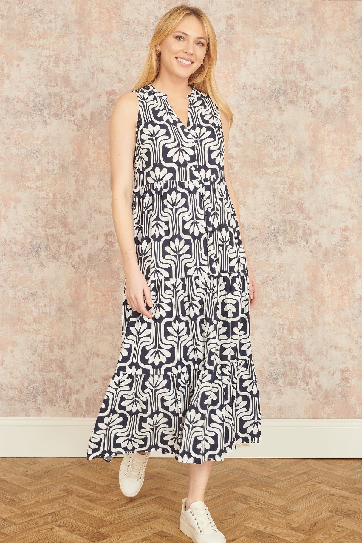 Yumi Navy Retro Print Relaxed Midi Dress