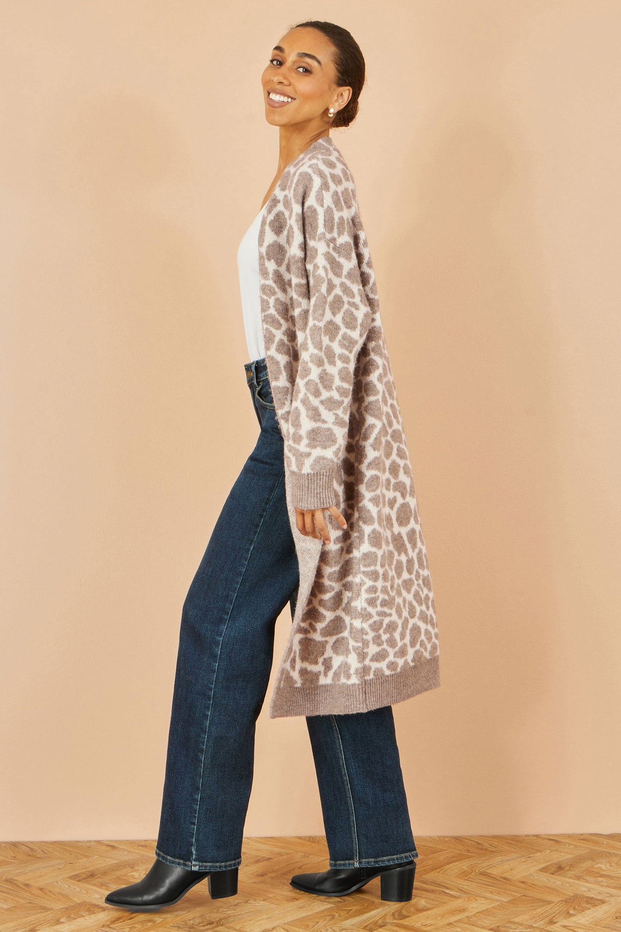 Yumi Beige Animal Print Intarsia Long Cardigan