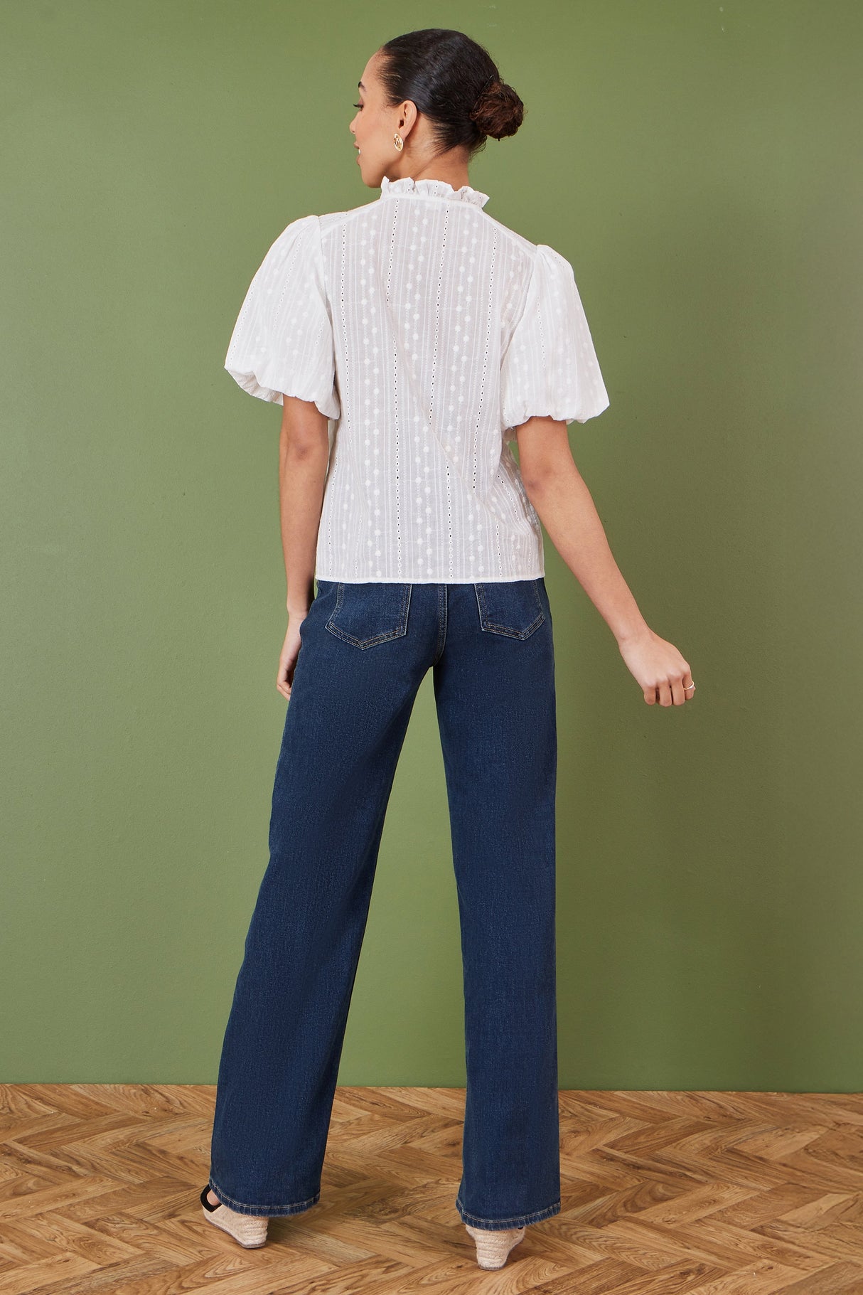 Yumi White Broderie Anglaise Puff Sleeve Shirt