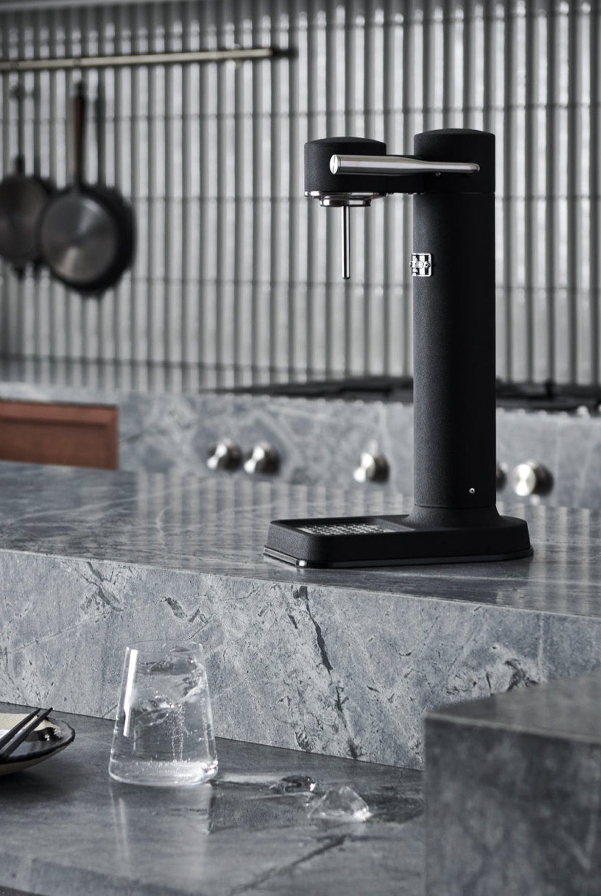 Carbonator 3 Matte Black