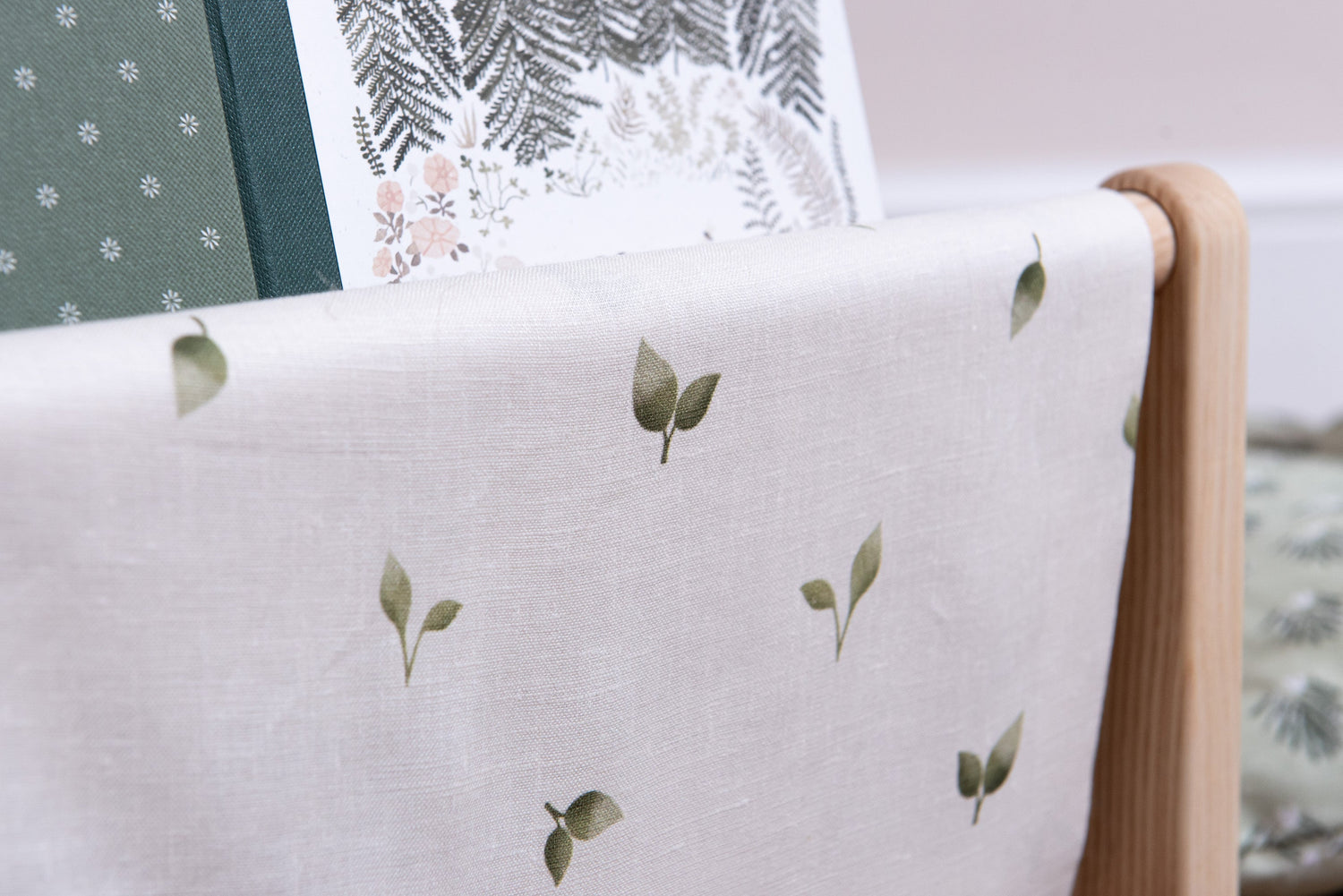 Nestie Book Hammock, Solid Ash - Allotment