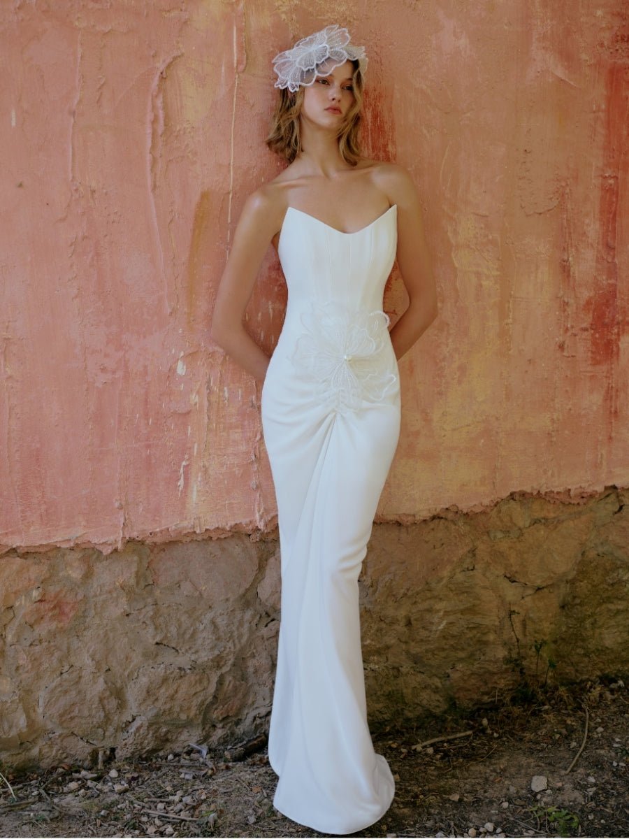 Eterna Gown