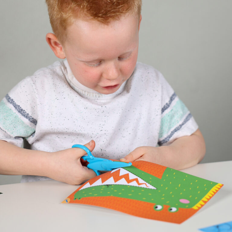 I Learn to Use Scissors Step-by-Step