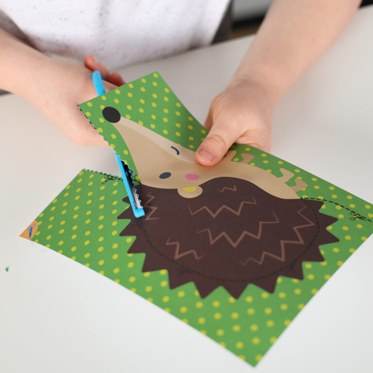 I Learn to Use Scissors Step-by-Step