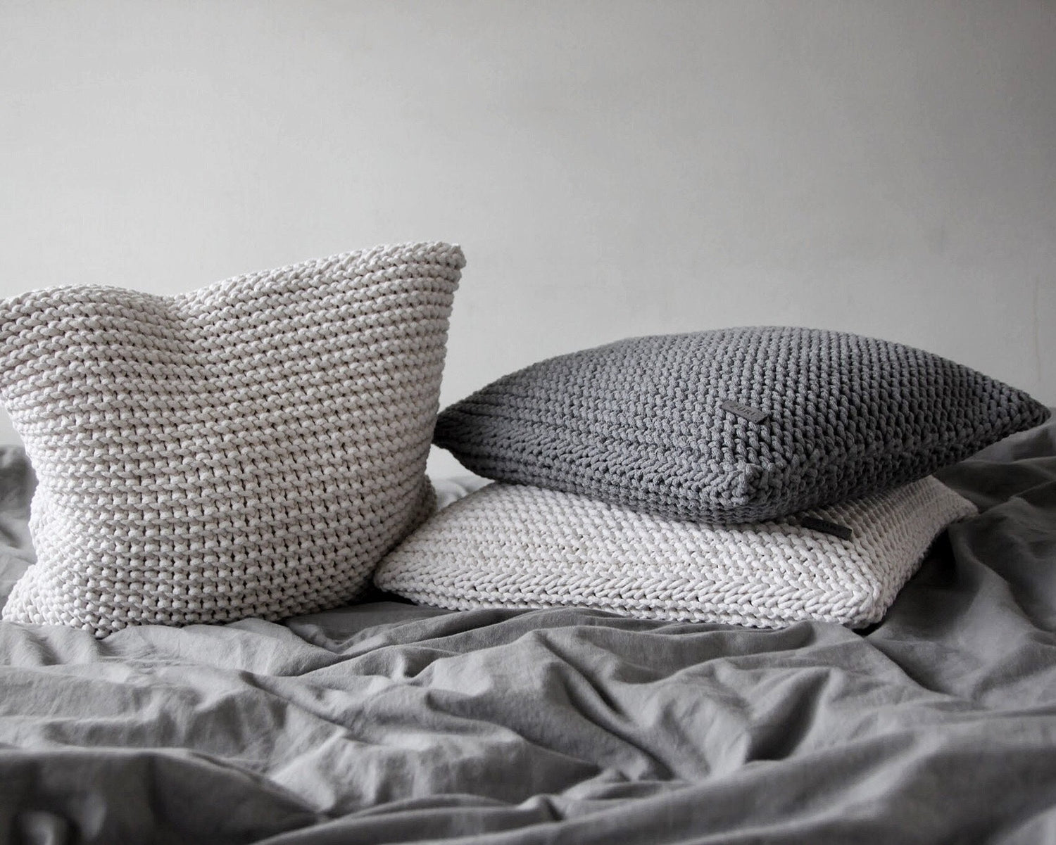Knitted Cushion | DARK GREY