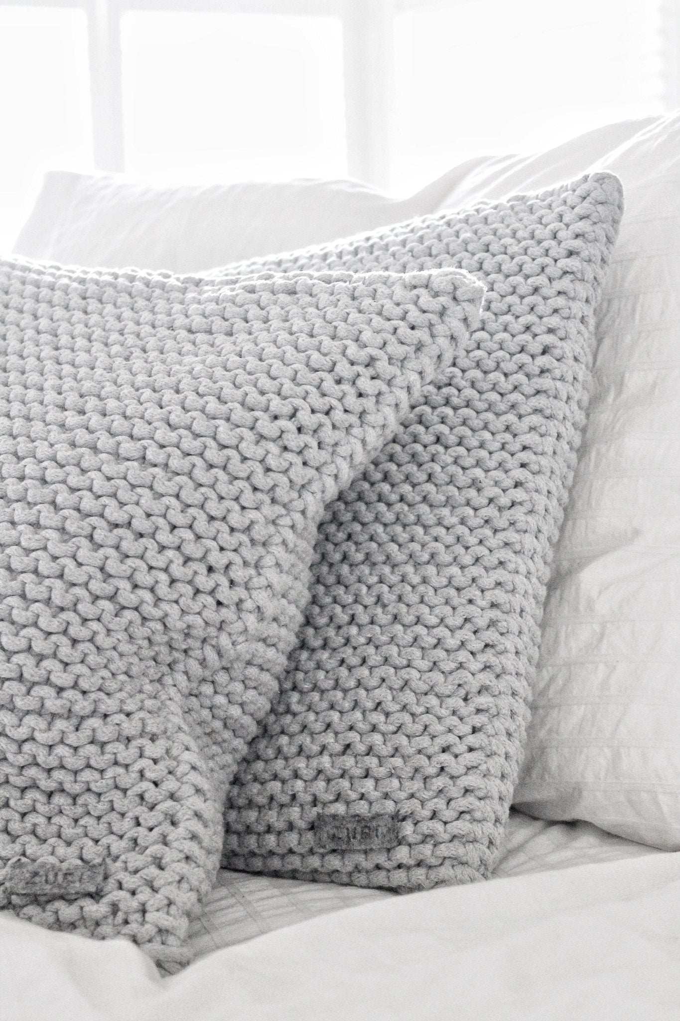 Knitted Cushion | LIGHT GREY