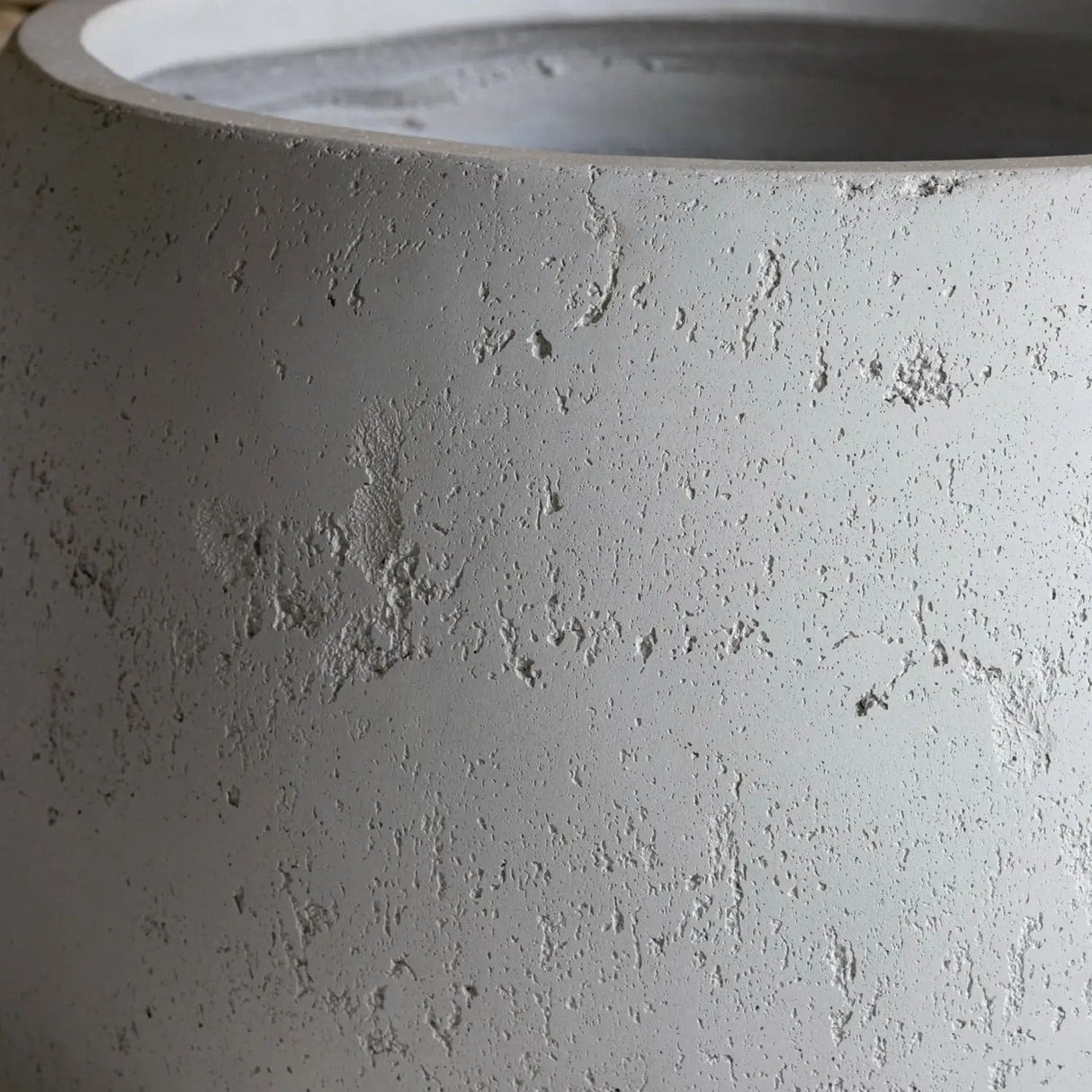 Orbello | White Mist – 35cm Medium Concrete Sphere Planter – 25L Round Plant Pot