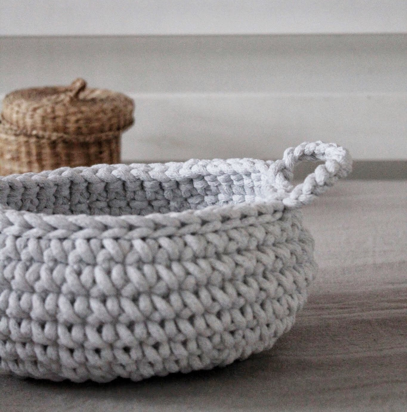 Crochet Flat Basket, Small | LIGHT GREY