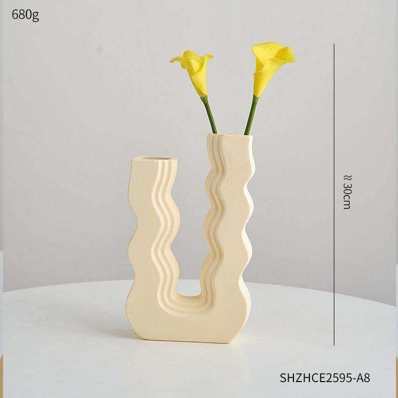 Wavy Wonder Vase