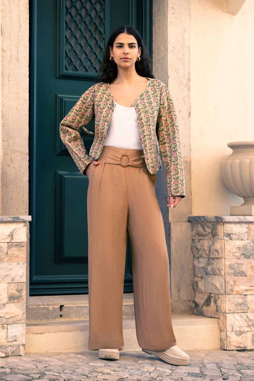 Yumi Blue Floral Print Reversible Cotton Cropped Quilted Jacket