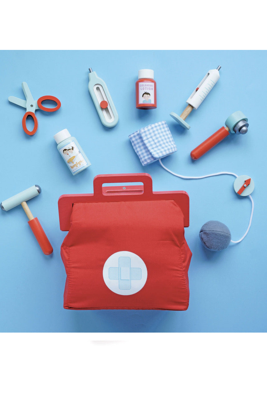 Doctor's Medical Kit by Le Toy Van