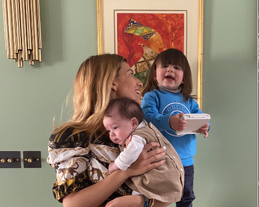 Leila Kashanipour: Housebound with Children