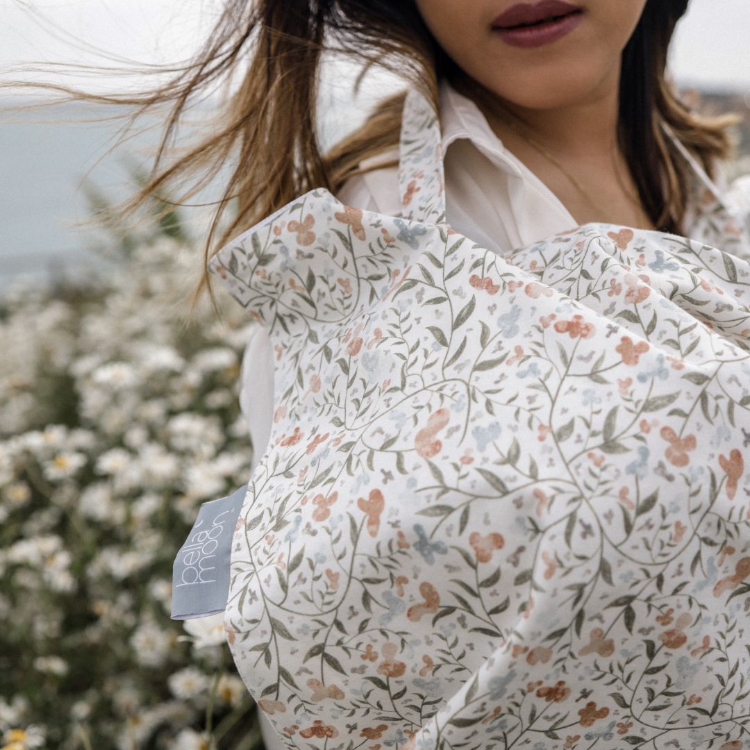 Feeding & Pumping Privacy Cover - Sweet & Wild