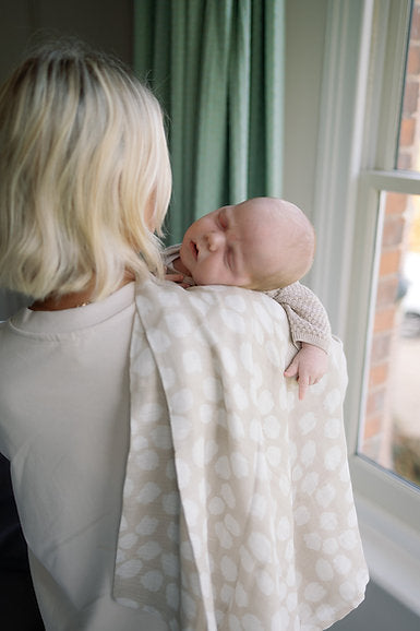 Large Swaddle Muslin - Scallop
