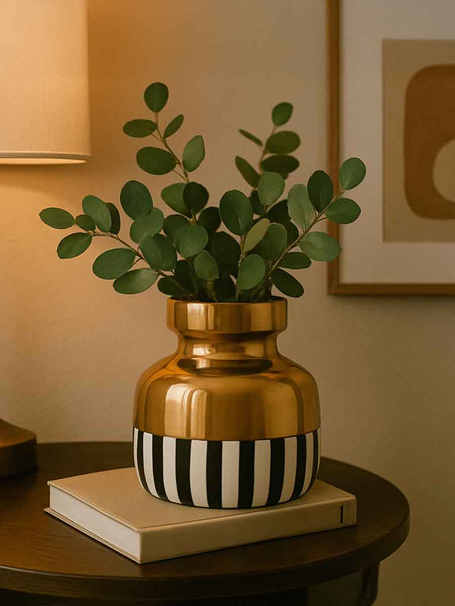 Cassia Small Ceramic Vase