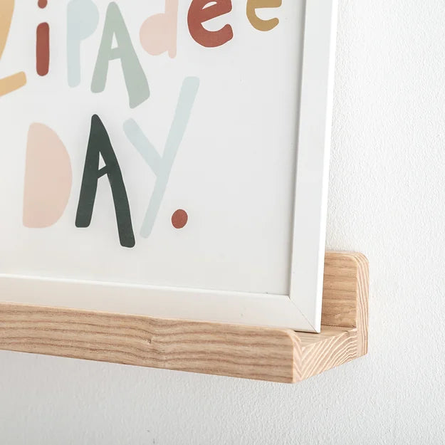 Autumn's Corner - Book and Picture Ledge