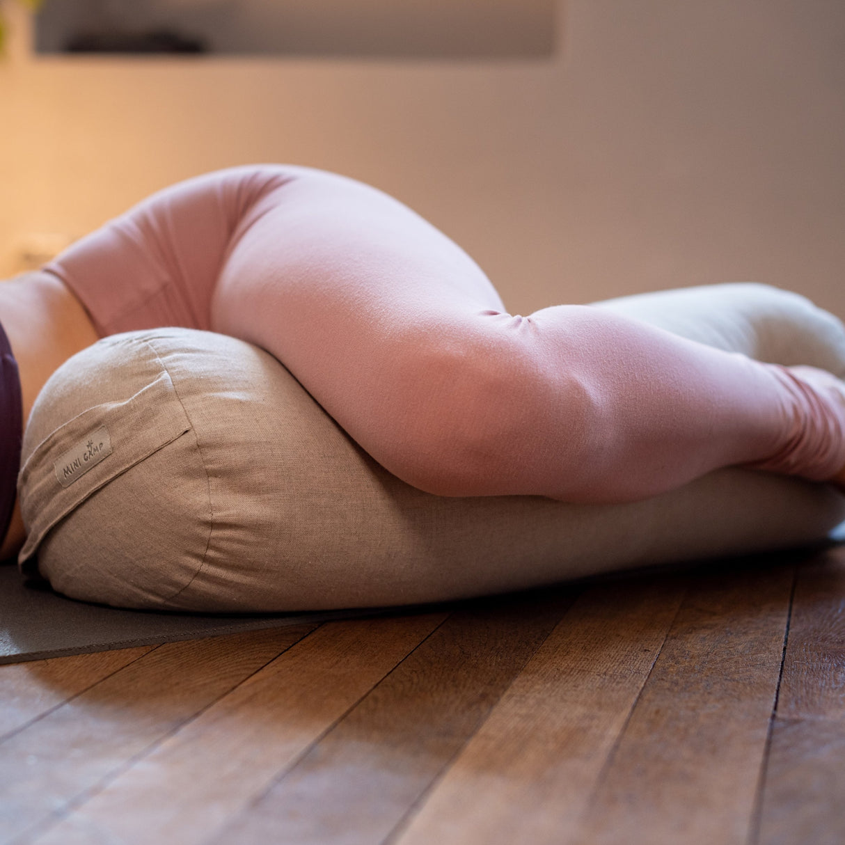 MINICAMP Yoga Bolster Meditation Cushion from 100% Linen in Natural Color