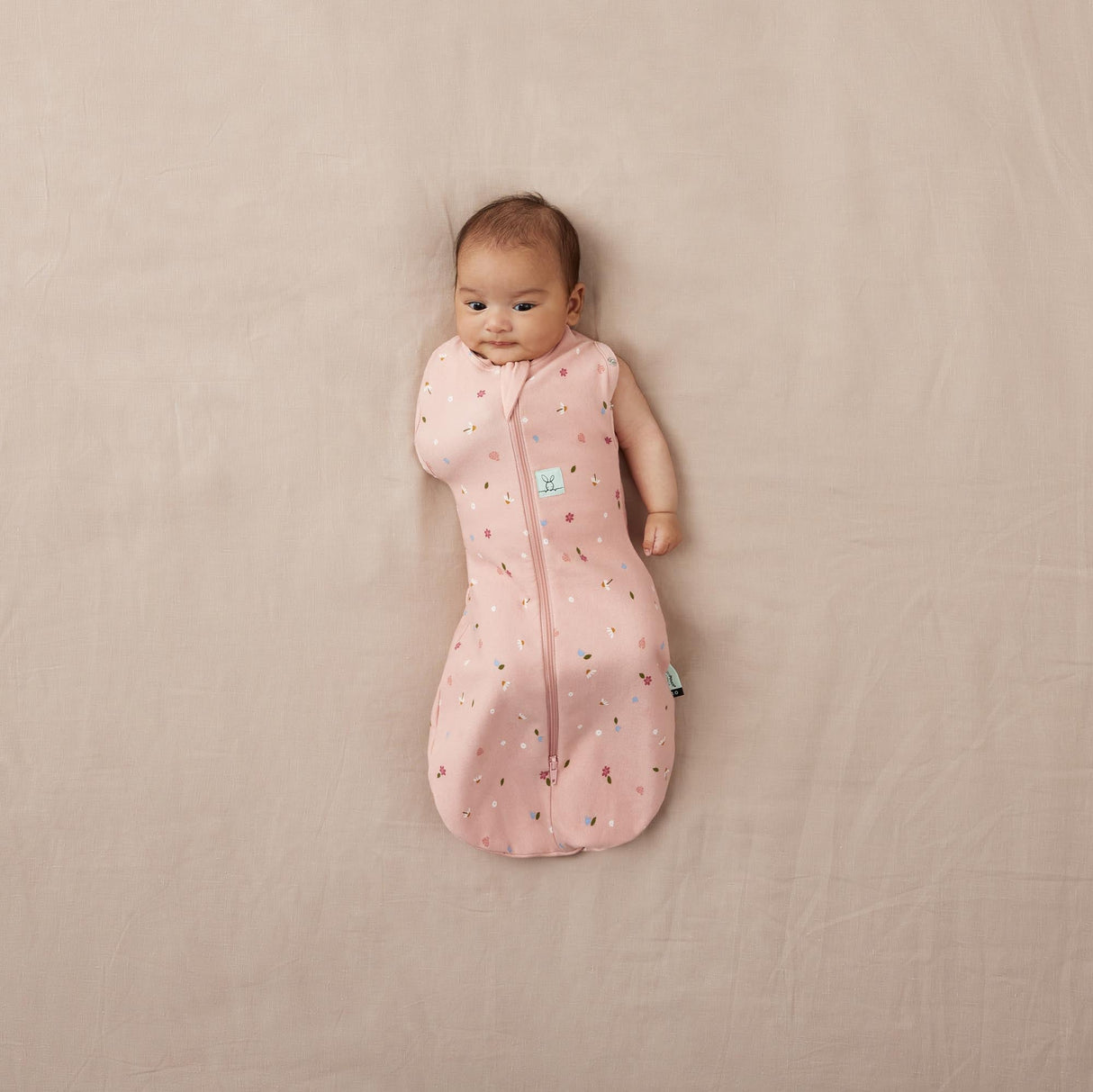 ErgoPouch - Organic All Year Cocoon Swaddle Sleeping Bag - Daisies - 1.0 TOG