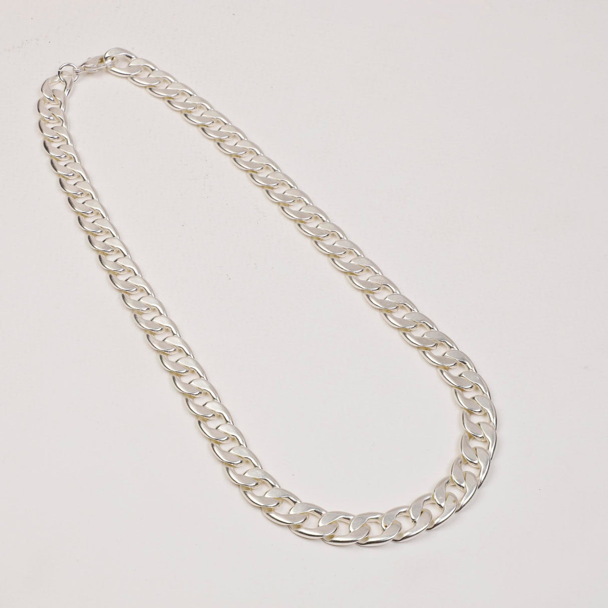 Curb Chain Silver 21"