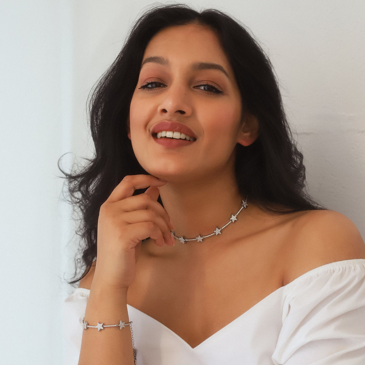 Margot Sparkling Star Choker | Silver Plated