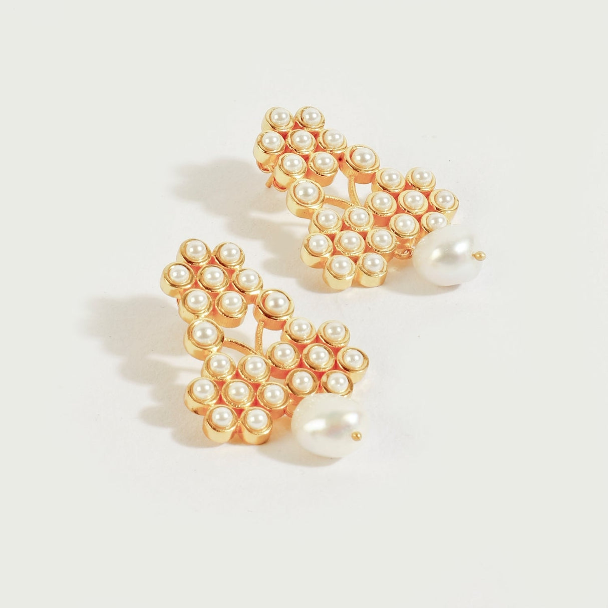 Florance Pearl Statement Earring With Baroque