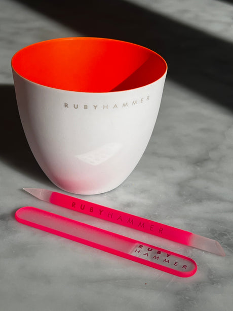 NAIL KIT
