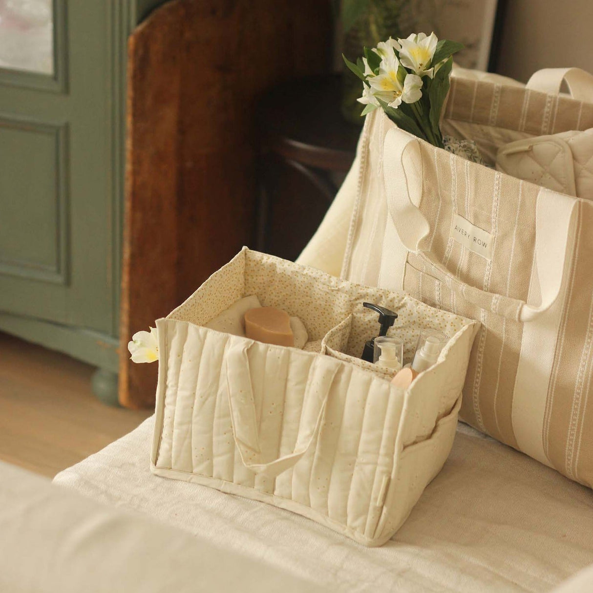 Nappy Caddy - Wild Chamomile