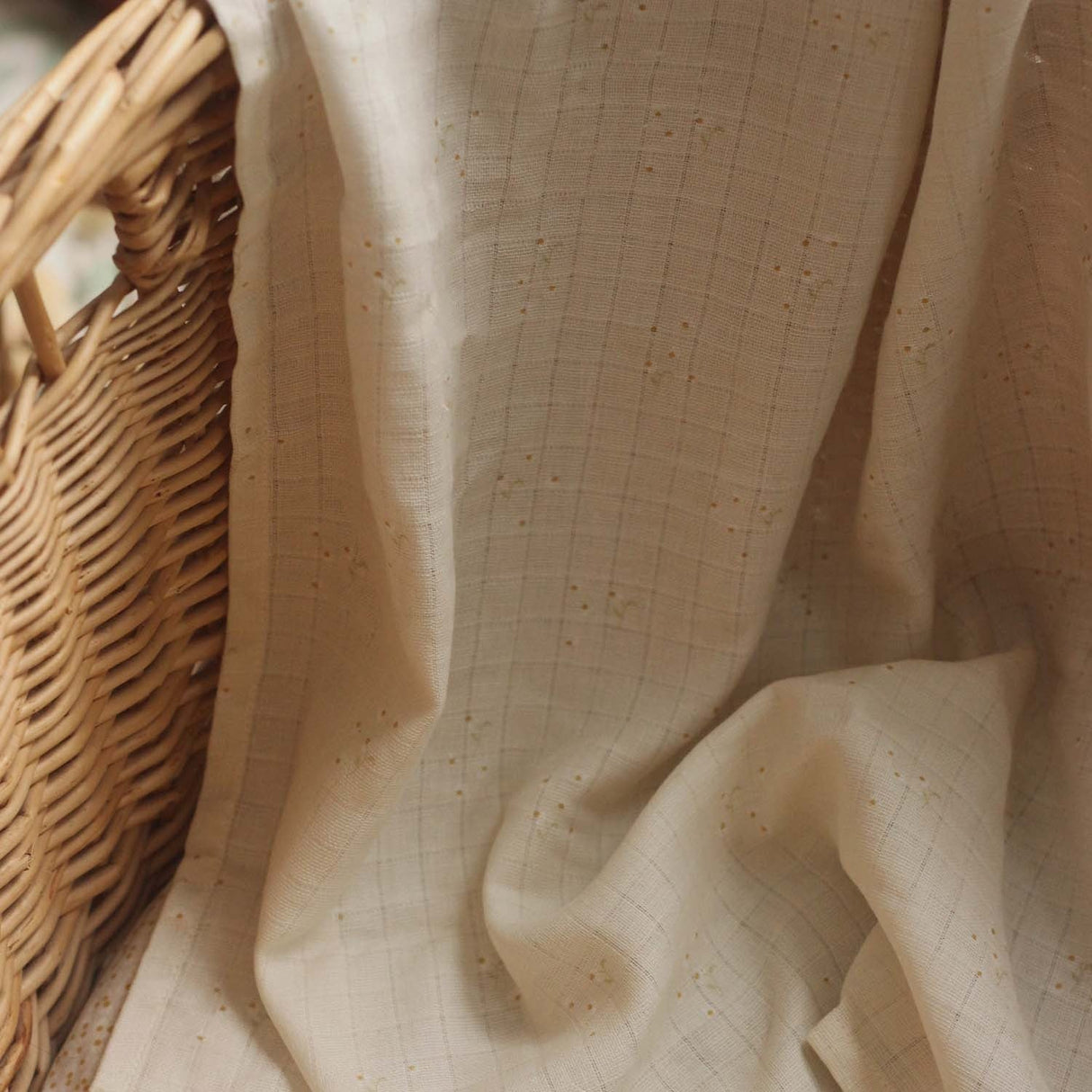 Organic Baby Muslin Swaddle - Wild Chamomile