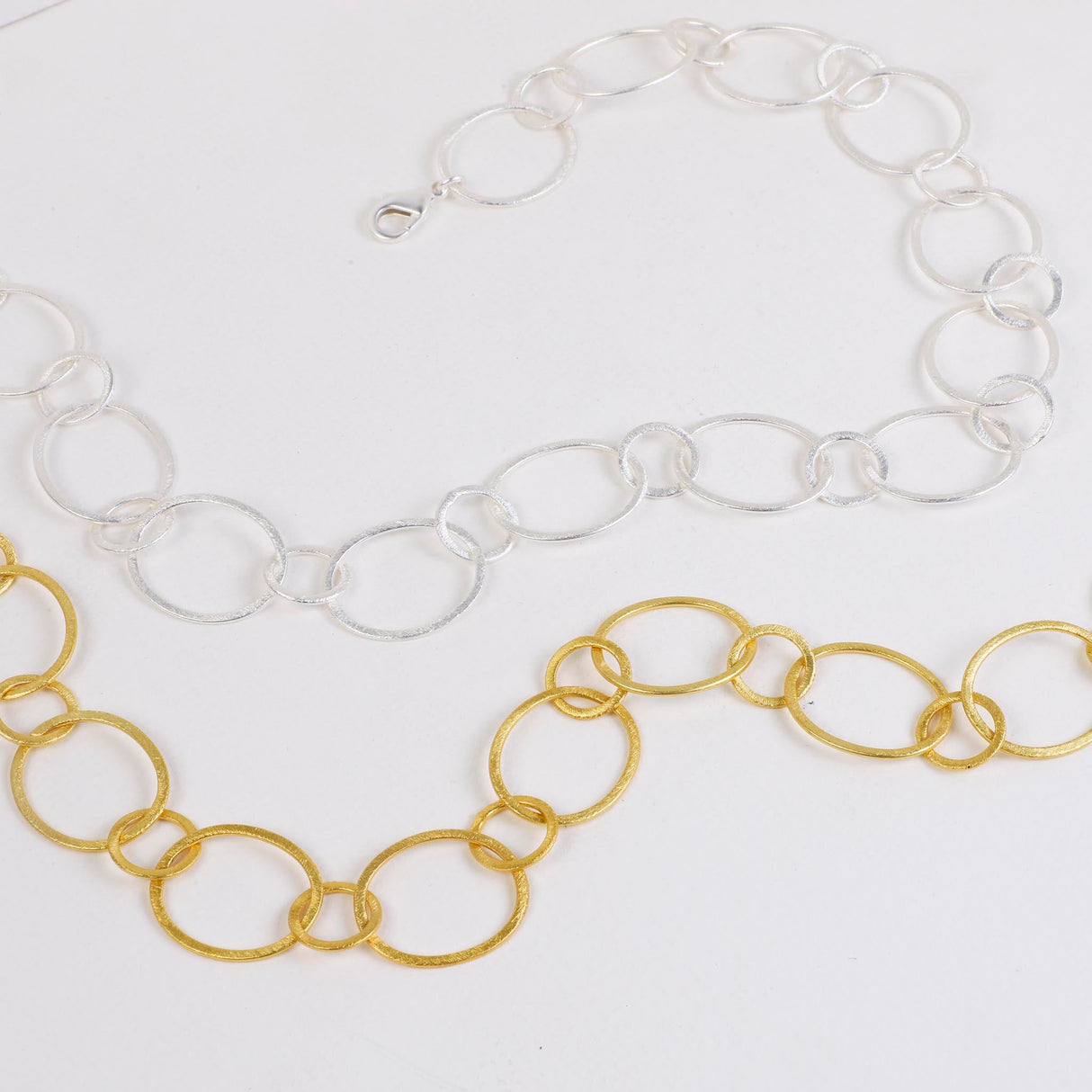 Circle Loop Chain Silver