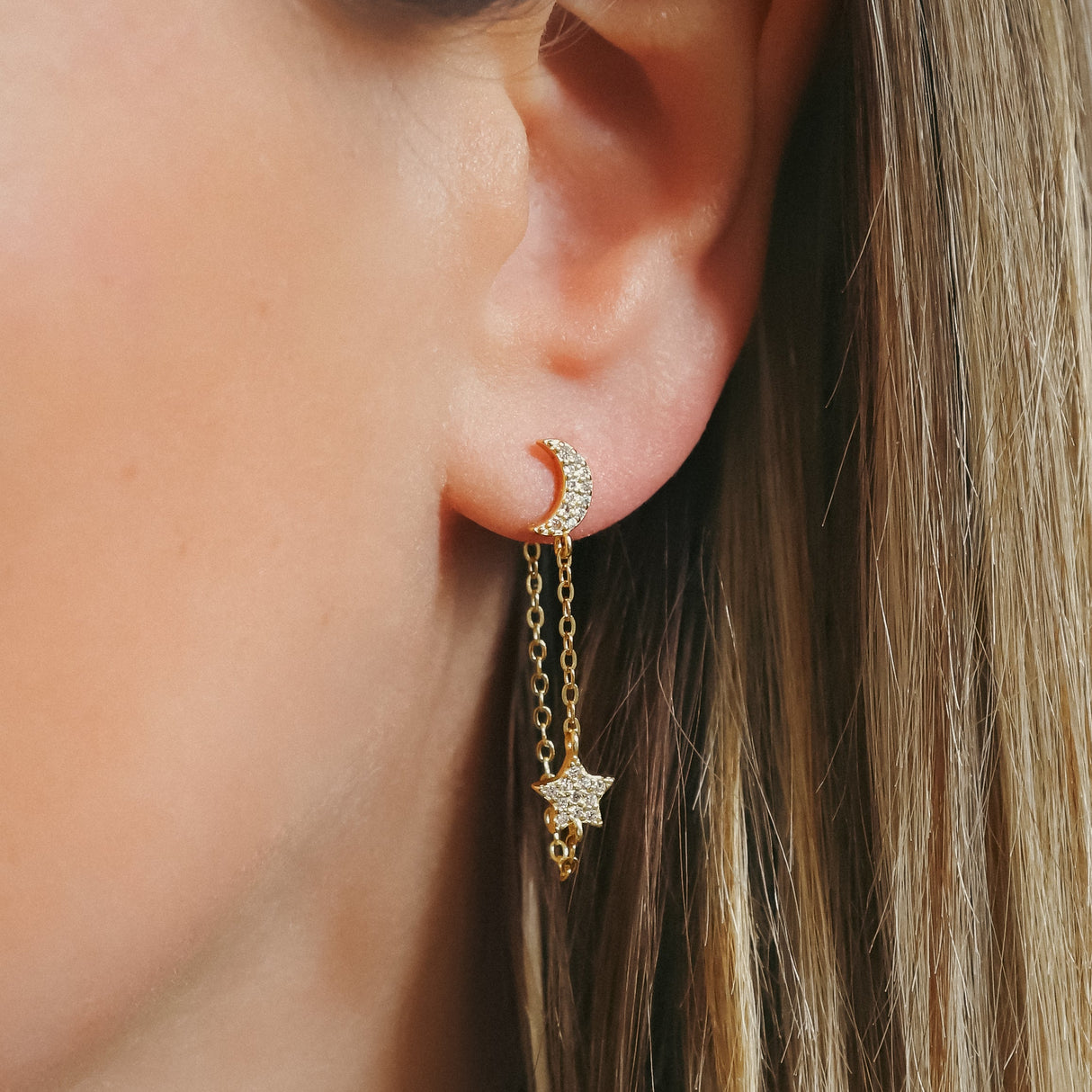 Imogen Moon & Star Drop Chain Earrings | 18k Gold Plated