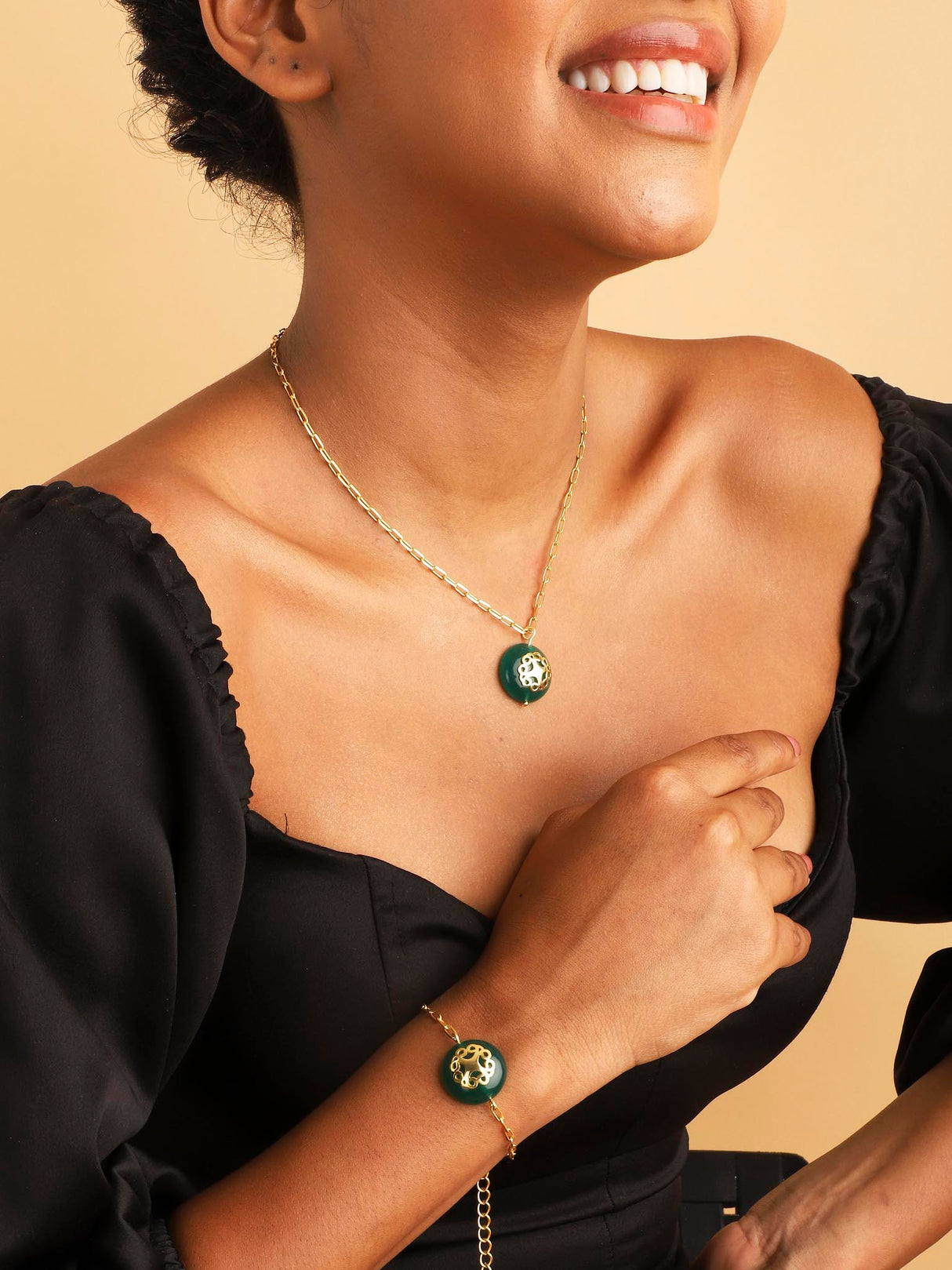 Melange Green Onyx Necklace Bracelet Combo