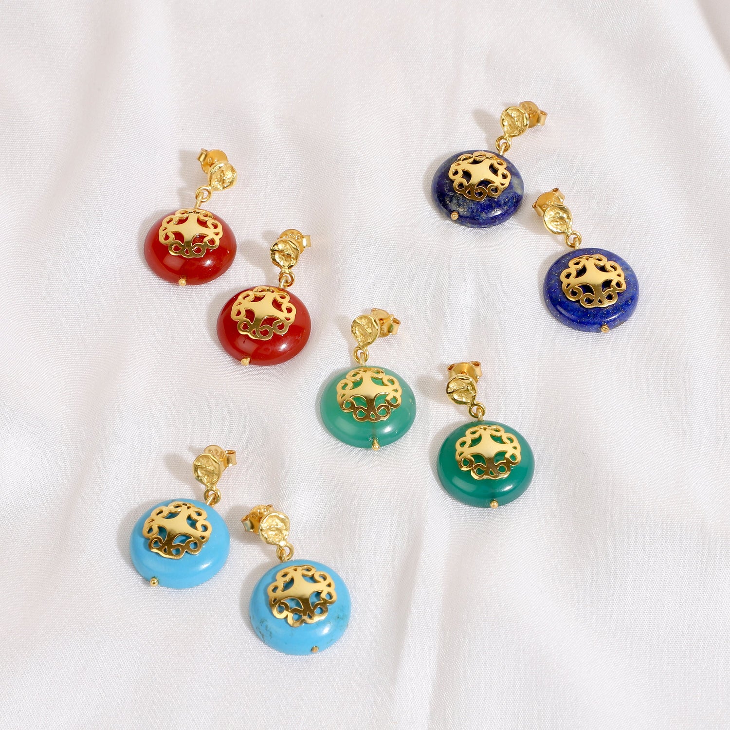 Lapis Lazuli Earring With Filigree Melange