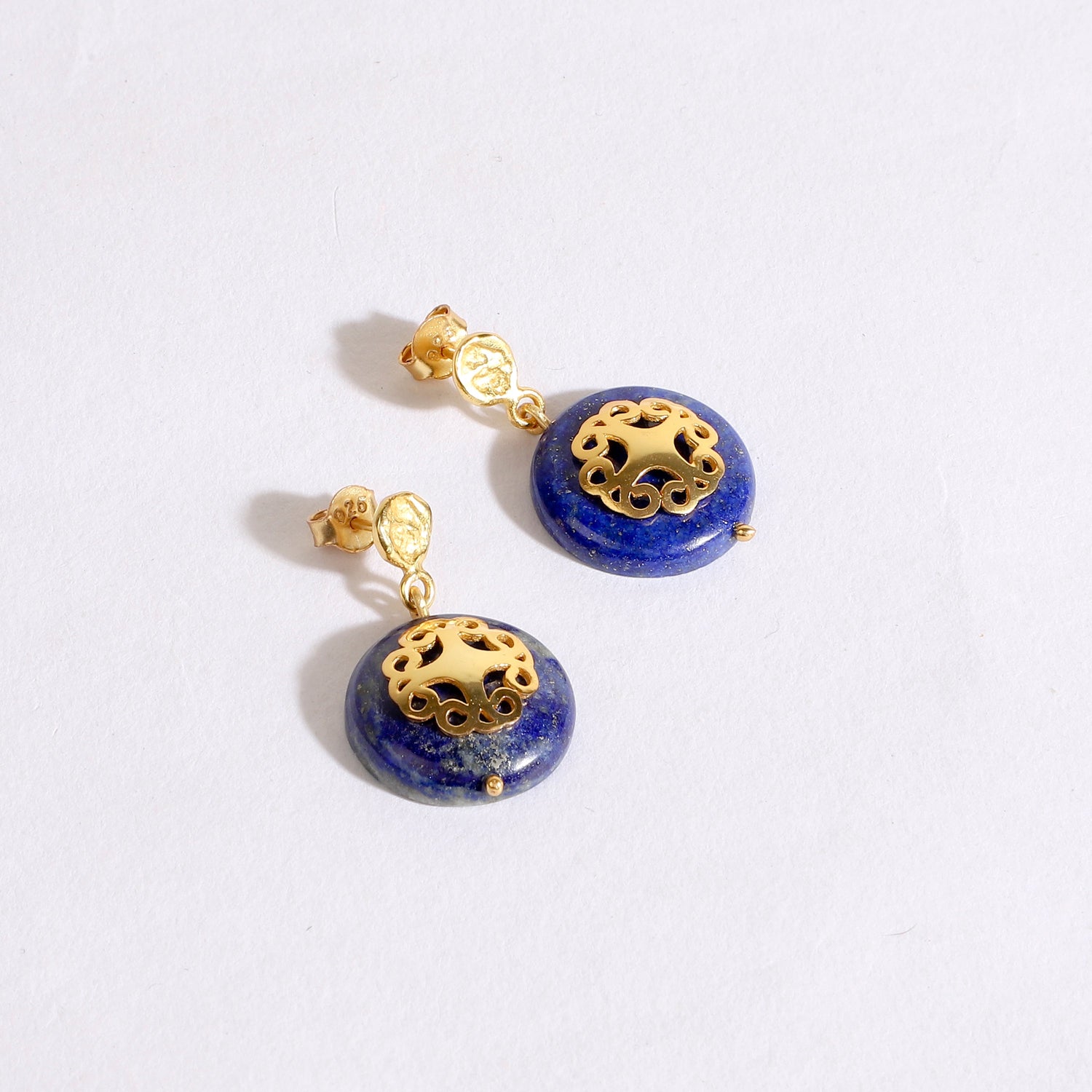 Lapis Lazuli Earring With Filigree Melange