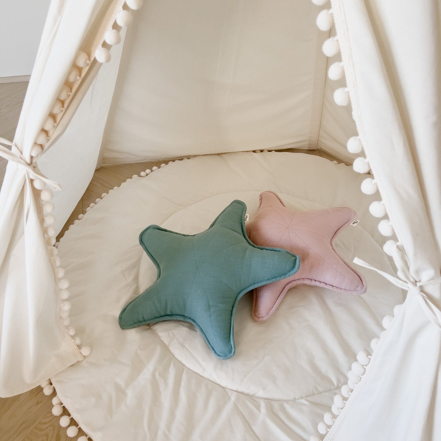 MINICAMP Linen Sea Star Pillow – Mint Throw Pillow for Coastal & Beach Decor