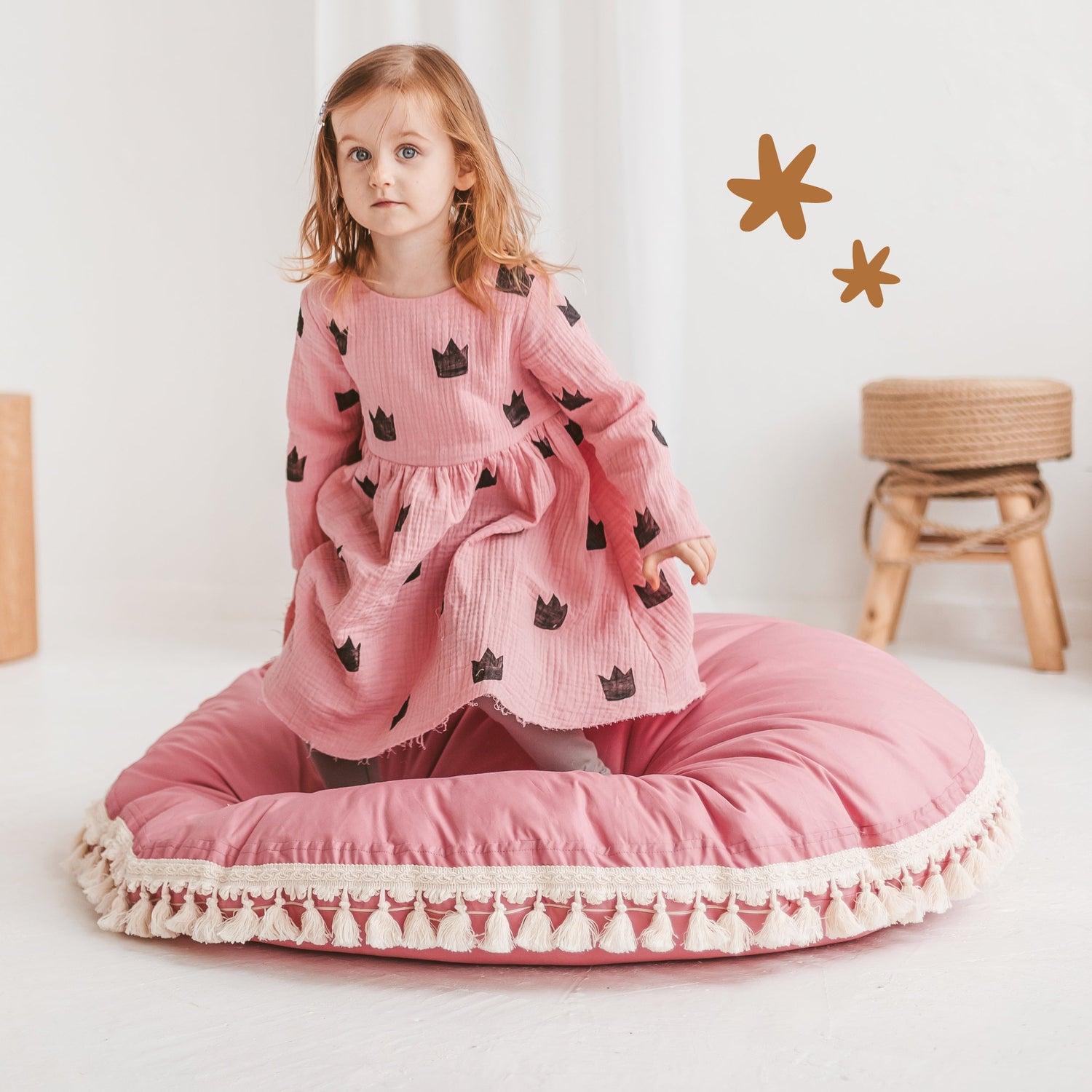 MINICAMP Large Floor Cushion with Tassels in Rose