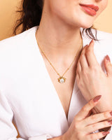Flower Necklace Mother of Pearl