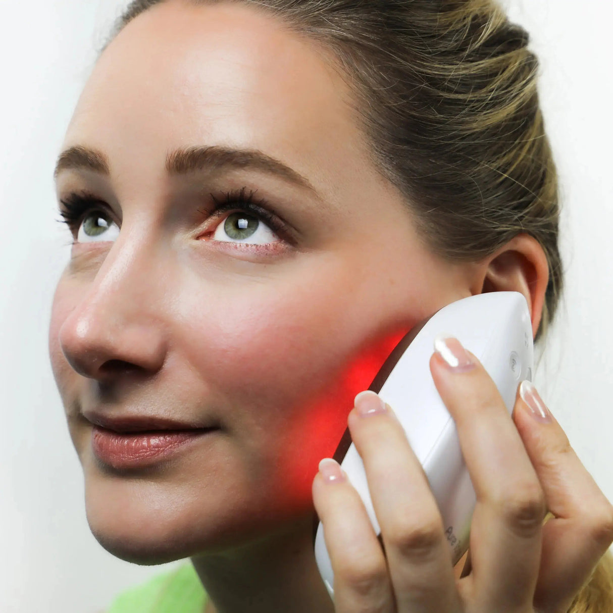 Radiance Pod Deluxe Set. Skin Lifting & Tightening Tool Plus Face-Up Gliding Gel