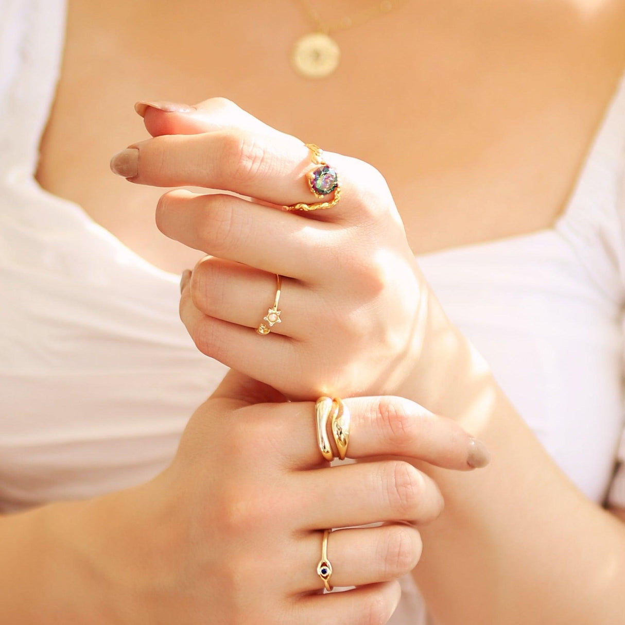 Melike Hammered Twist Ring | 18K Gold Plated